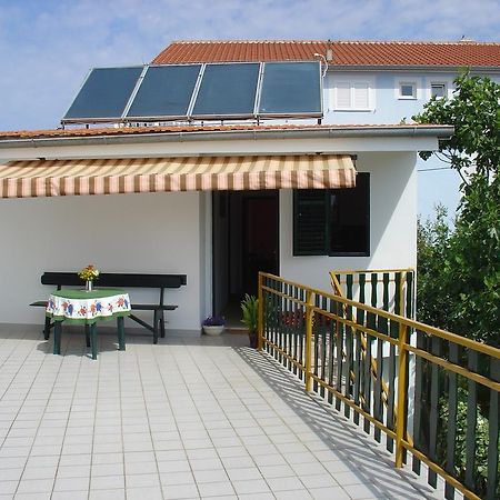 Apartments And Rooms Mirjana Bibinje Bilik gambar